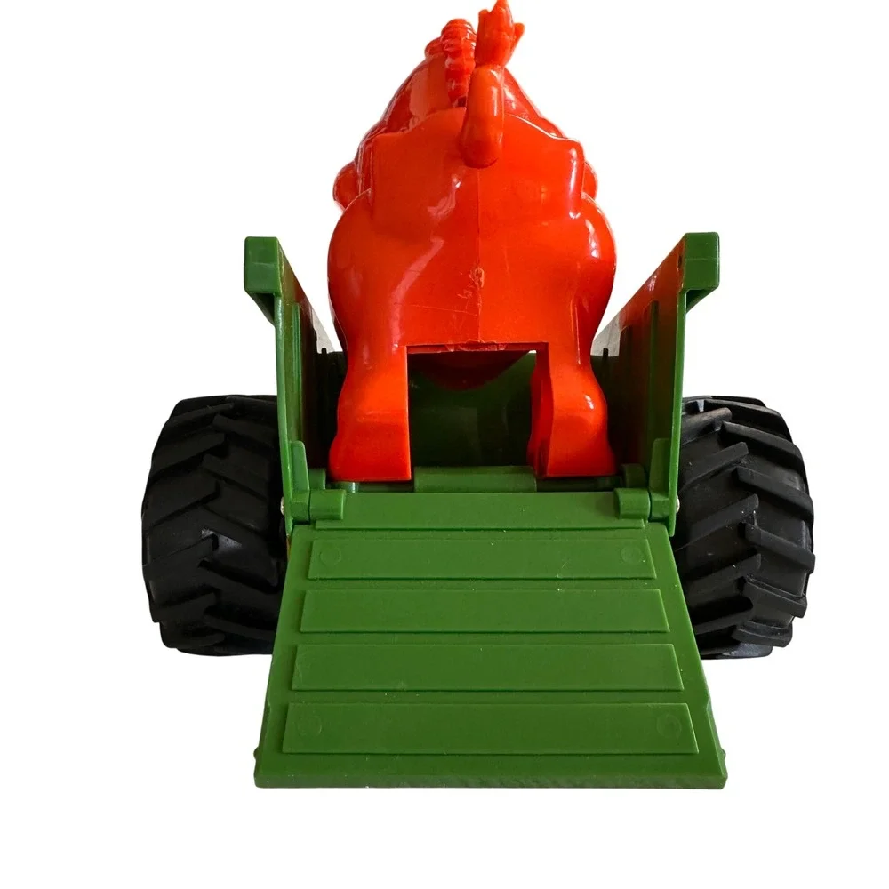VTG John Deere Monster Treads Roundup Raging‎ Bull ERTL Sounds and Motion 90s